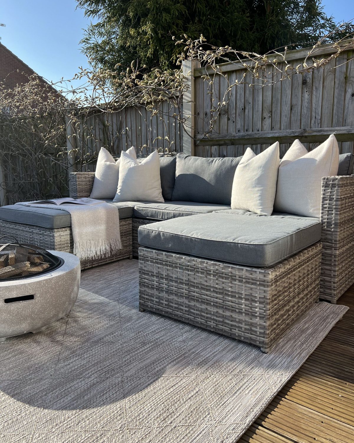 Sabbia Tuin hoekloungeset met tafel 5-zitter (Grijs)